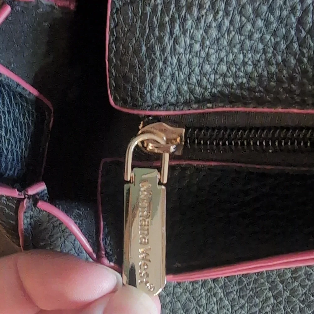 Montana West Black and Pink Crossbody Bag - Picture 8 of 9